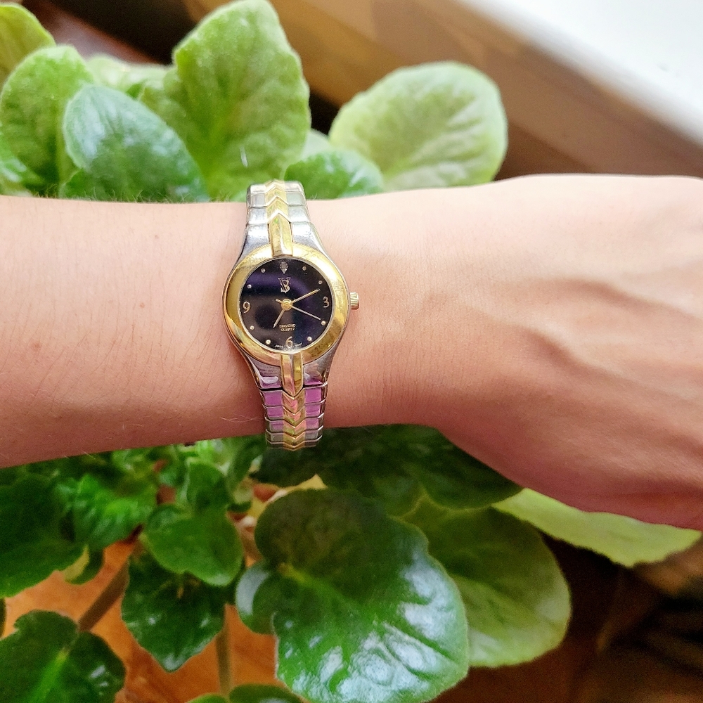 Sergio Valente SV Diamond Quartz Classic Watch